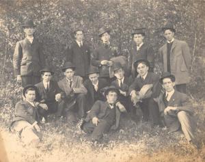 0339. Group photo of men